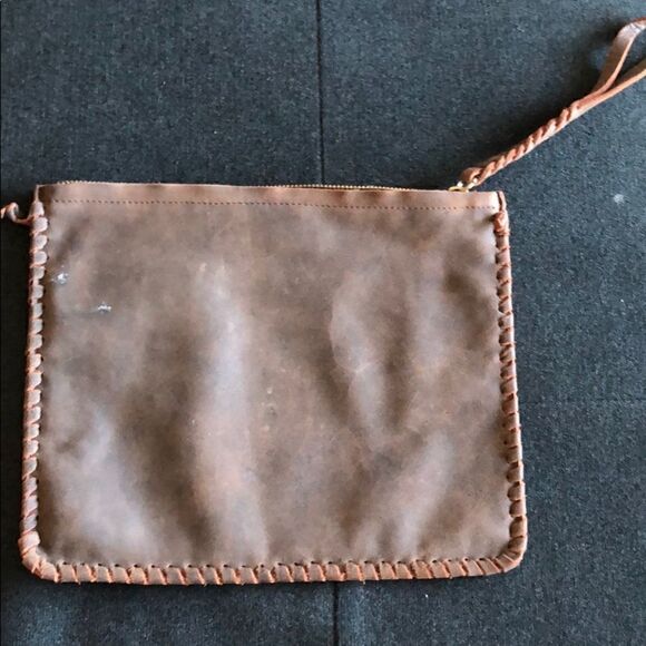 NEW Brown Distressed Leather Boutique Large Pouch 🩷 - Picture 2 of 4